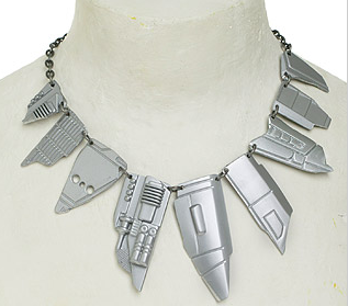 Mended Veil Spaceship Wreck Necklace: Love It or Hate It? 